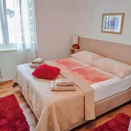 Apartman Karmen Макарска Экстерьер фото